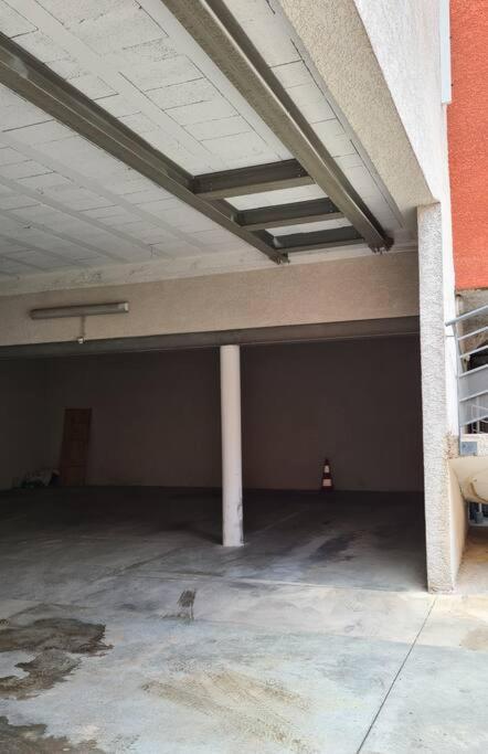 Appartcosy Emplacement Ideal Avec Terrasse & Parking Prive Nîmes Eksteriør bilde